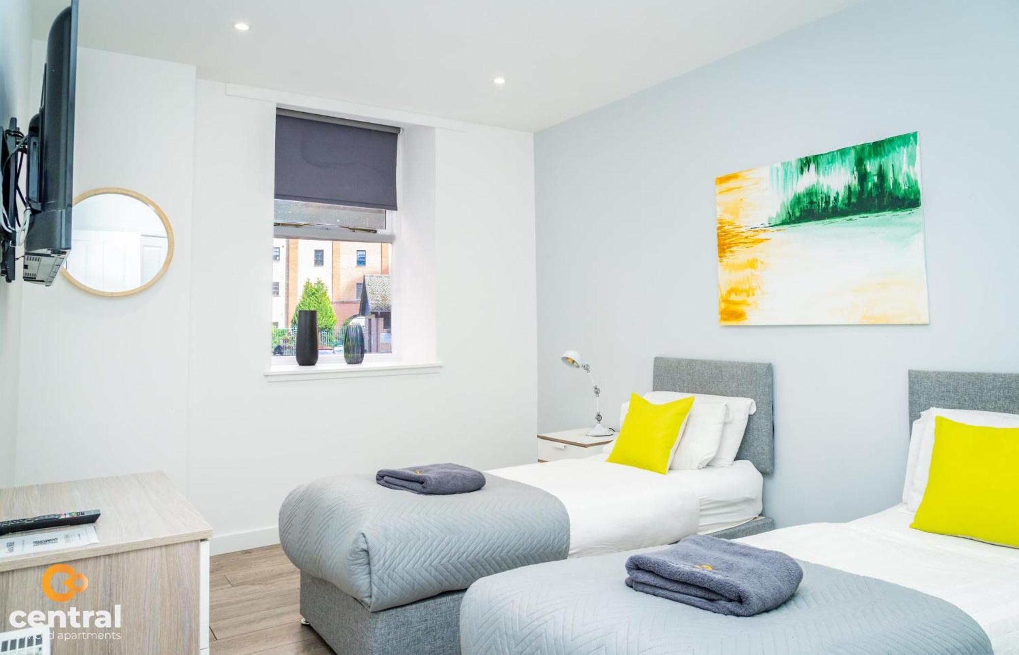 Central Serviced Apartments - 2 Bedroom - Walk Away From City Centre & Universities - Sleeps 4 - 1 X Double 2 X Single - Smart Tvs In All Rooms - Short Term Stays Welcome - Walk Away From Train & Bus Station - Preferred Location For Short Stay In Dun ダンディー エクステリア 写真